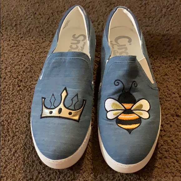 circus by sam edelman queen bee